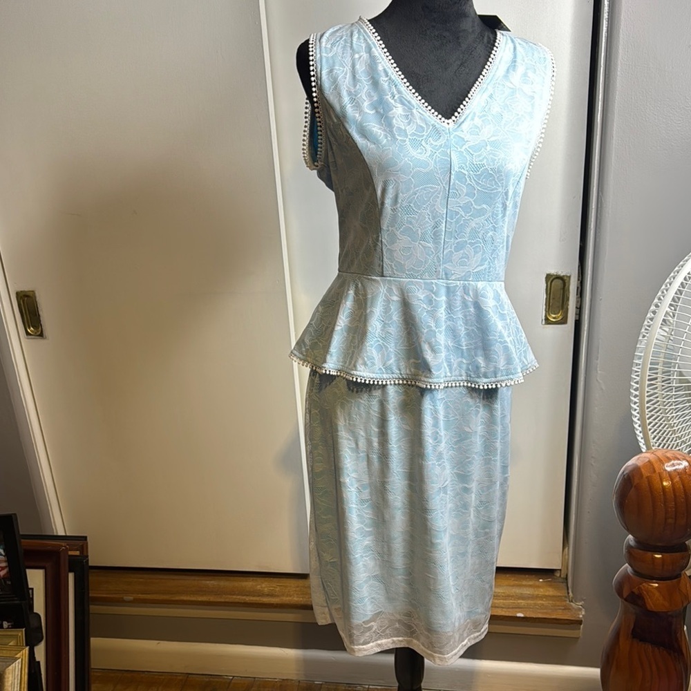 NWT Vf Light Blue Peplum Dress, L,  career, sleeveless, lace w/ pompoms, floral
